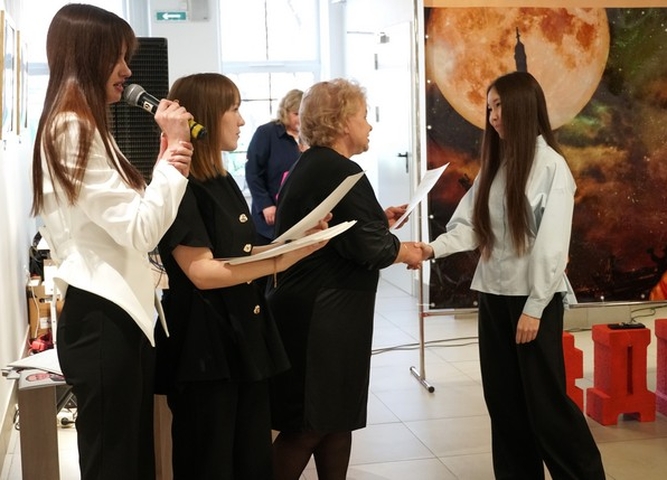 Неделя космоса в России завершается, но выставка продолжается