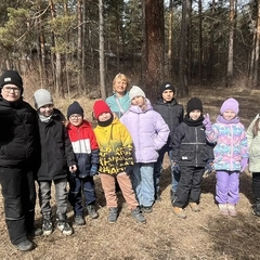 Региональный центр детско-юношеского туризма провел тематический поход-экскурсию «Загадки Юннатского леса»