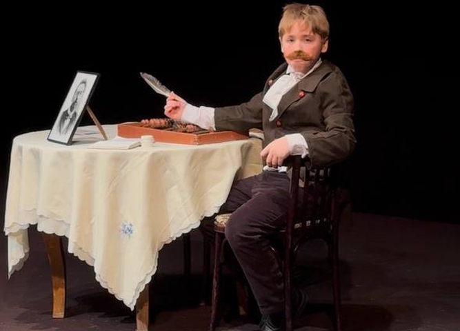 Во второй день фестиваля «Байкальская школьная классика» продолжился конкурсный показ спектаклей