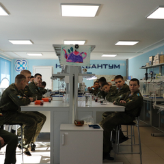 В «Кванториуме Сибирь» для кадетов прошел «День науки»